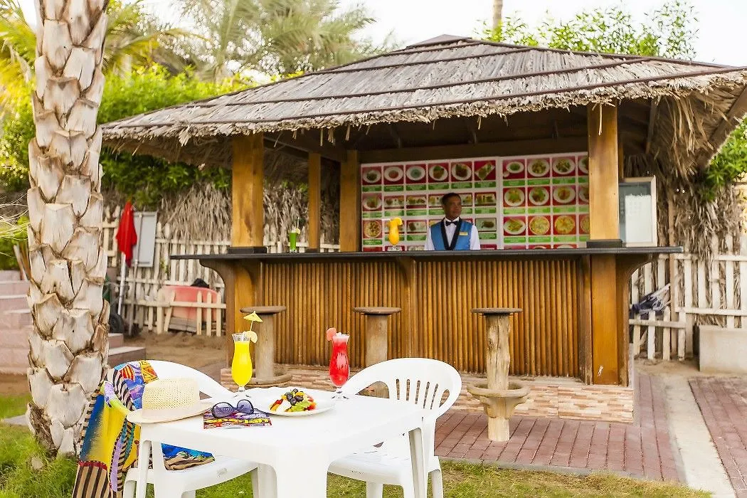 Beach Hotel Schardscha