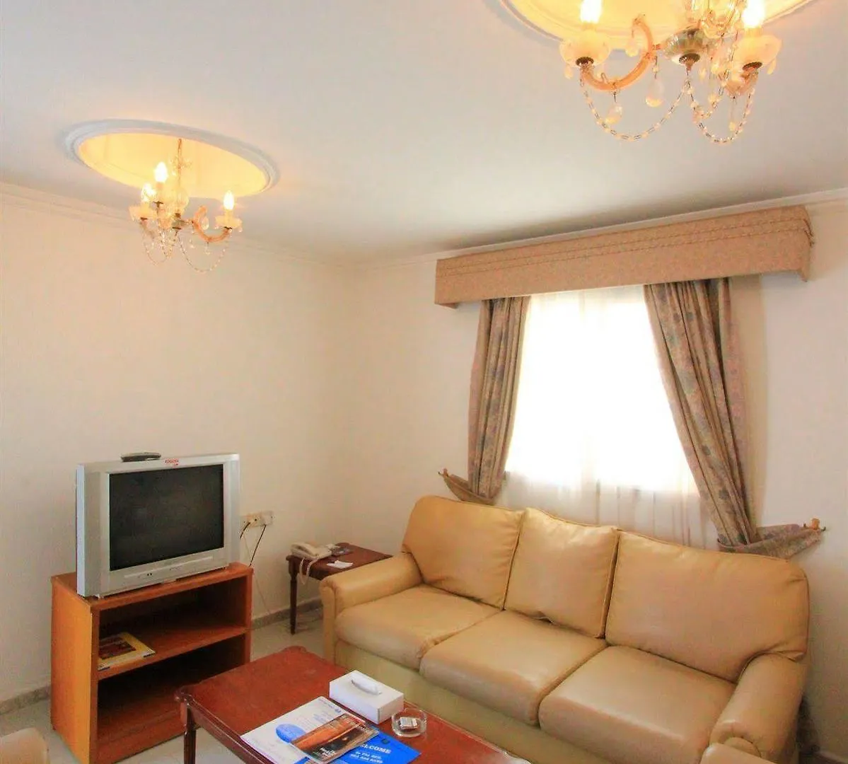 Beach Hotel Schardscha