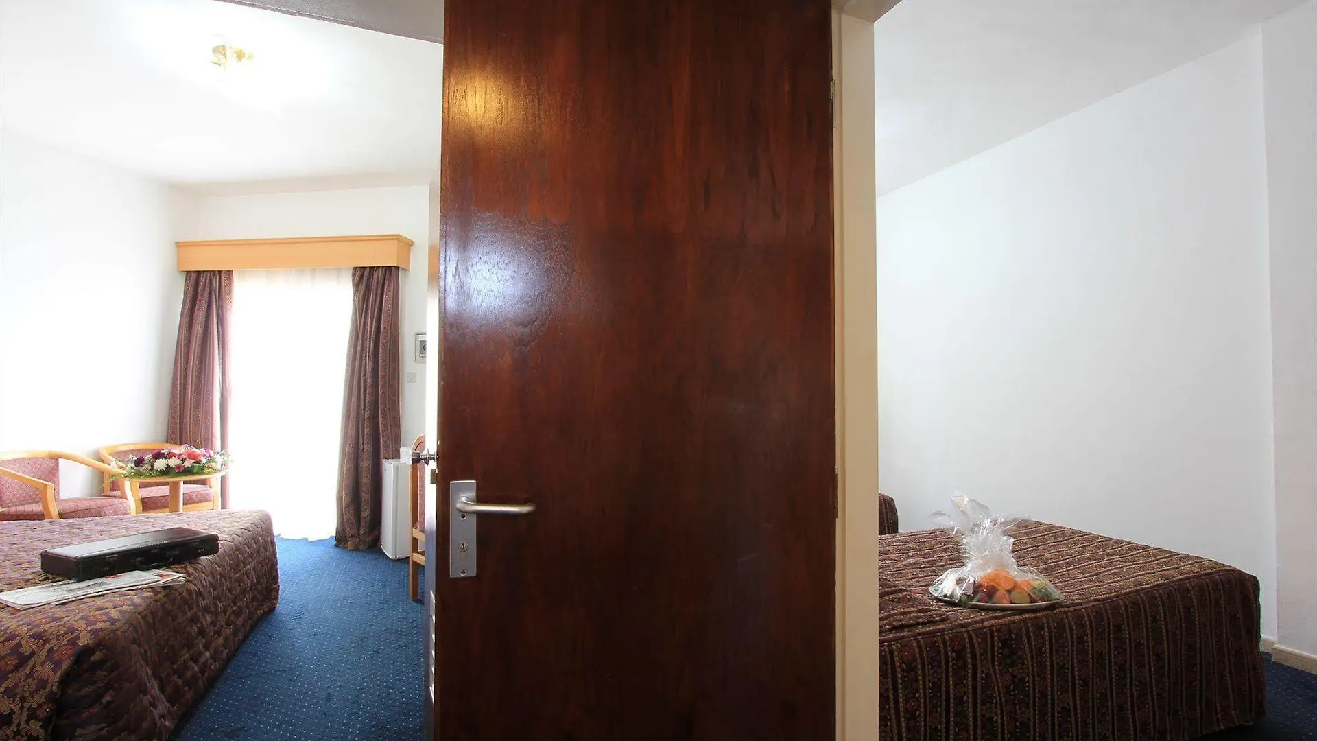 Beach Hotel Schardscha