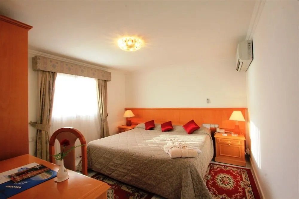 Beach Hotel Schardscha