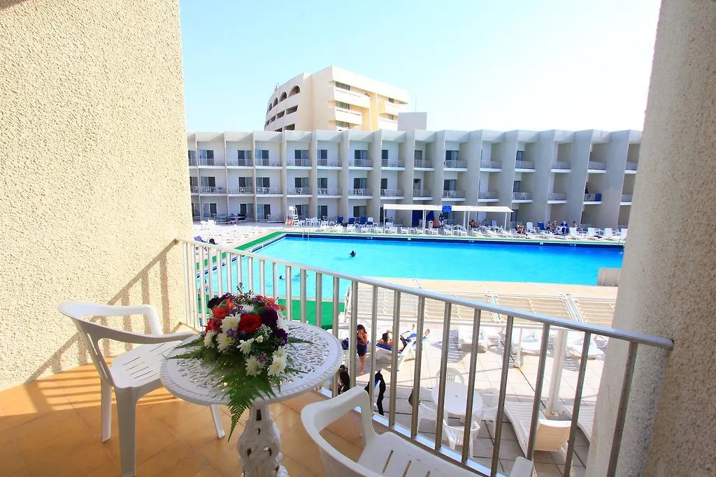 Beach Hotel Шарджа