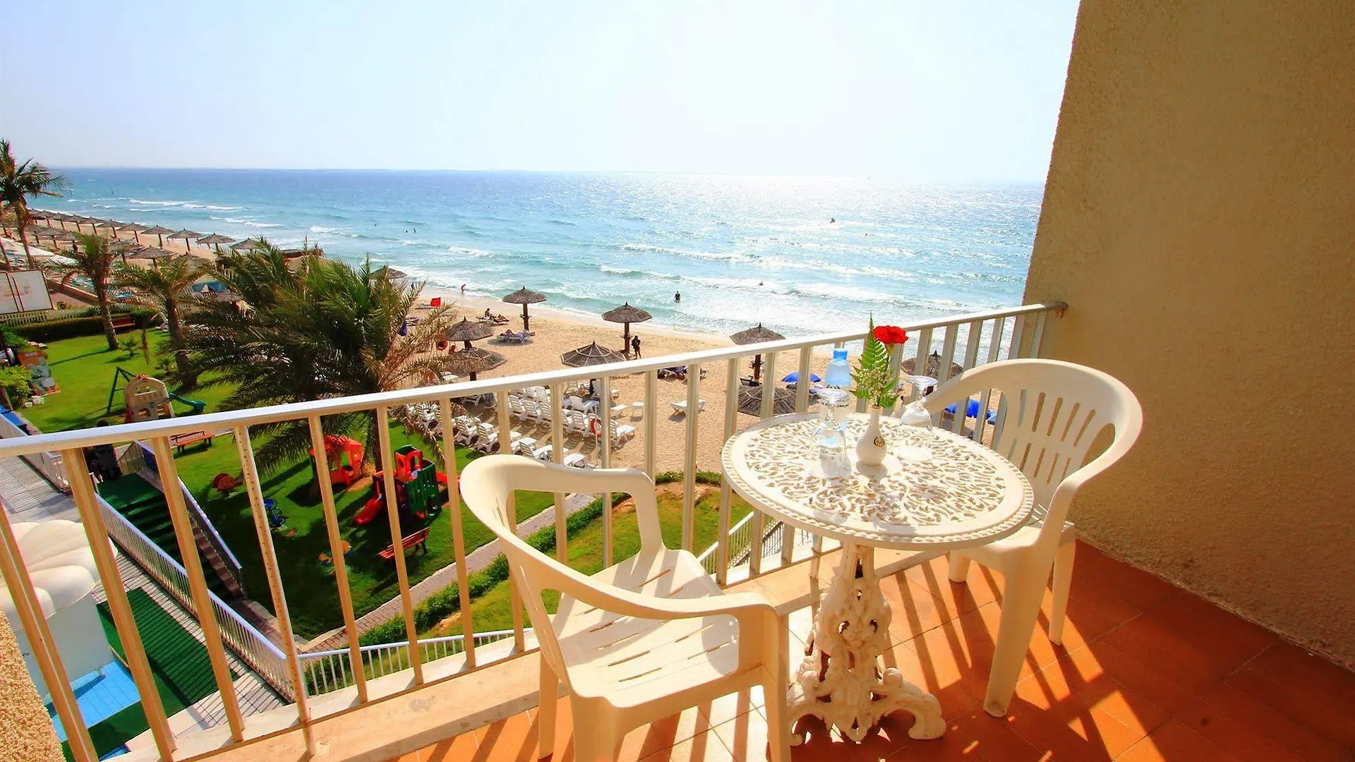 Beach Hotel Шарджа